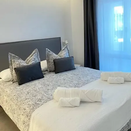 Caracolas Deluxe 5 Puerto del Carmen (Lanzarote)